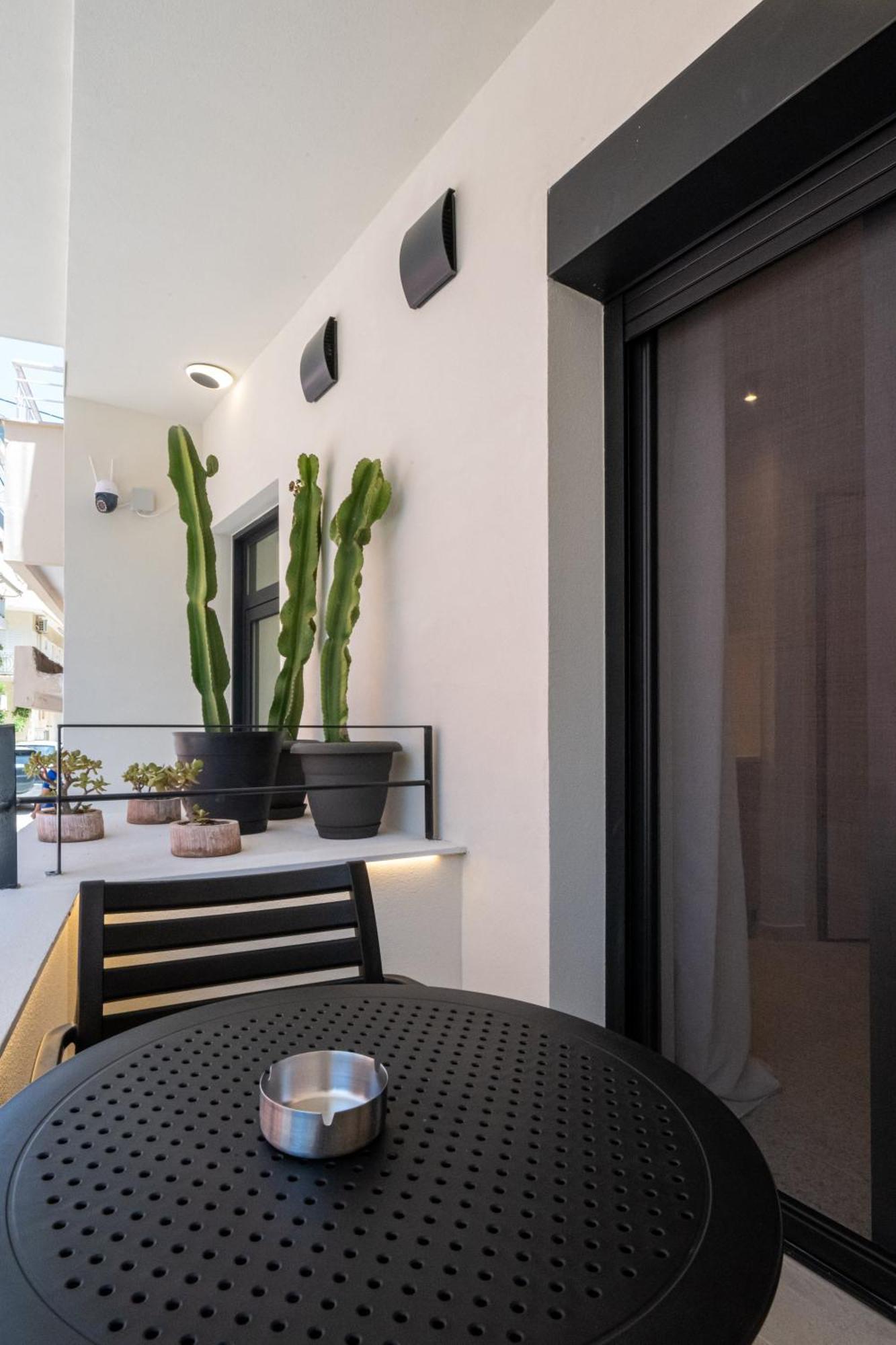 Asklipiou Cube - Kalamata Mediterranean Suites Zewnętrze zdjęcie