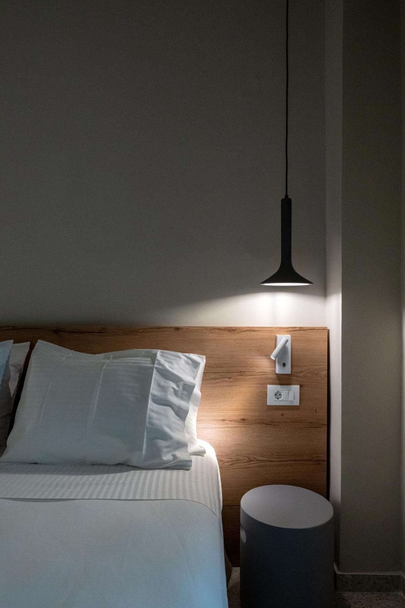 Asklipiou Cube - Kalamata Mediterranean Suites Zewnętrze zdjęcie