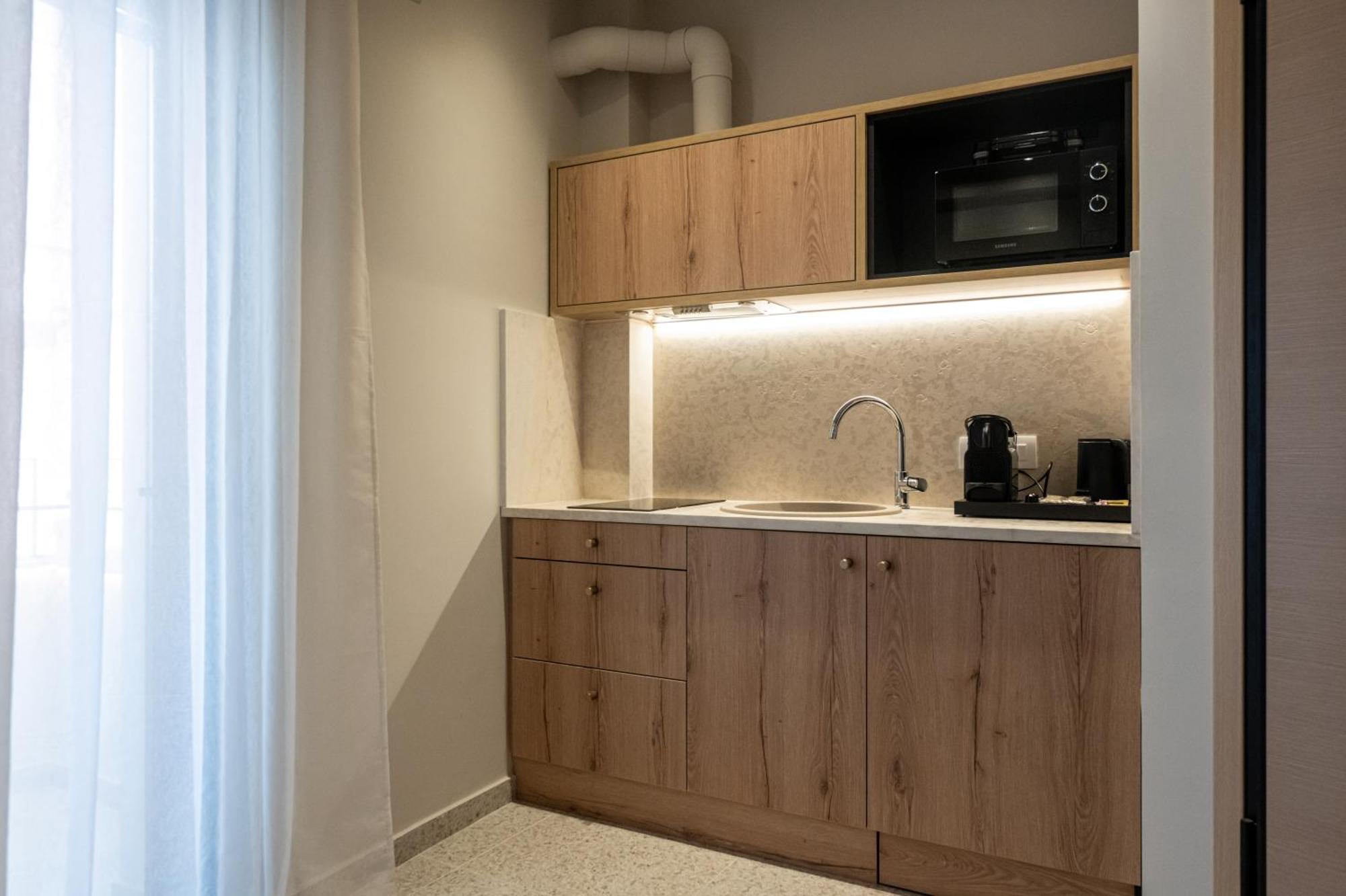 Asklipiou Cube - Kalamata Mediterranean Suites Zewnętrze zdjęcie