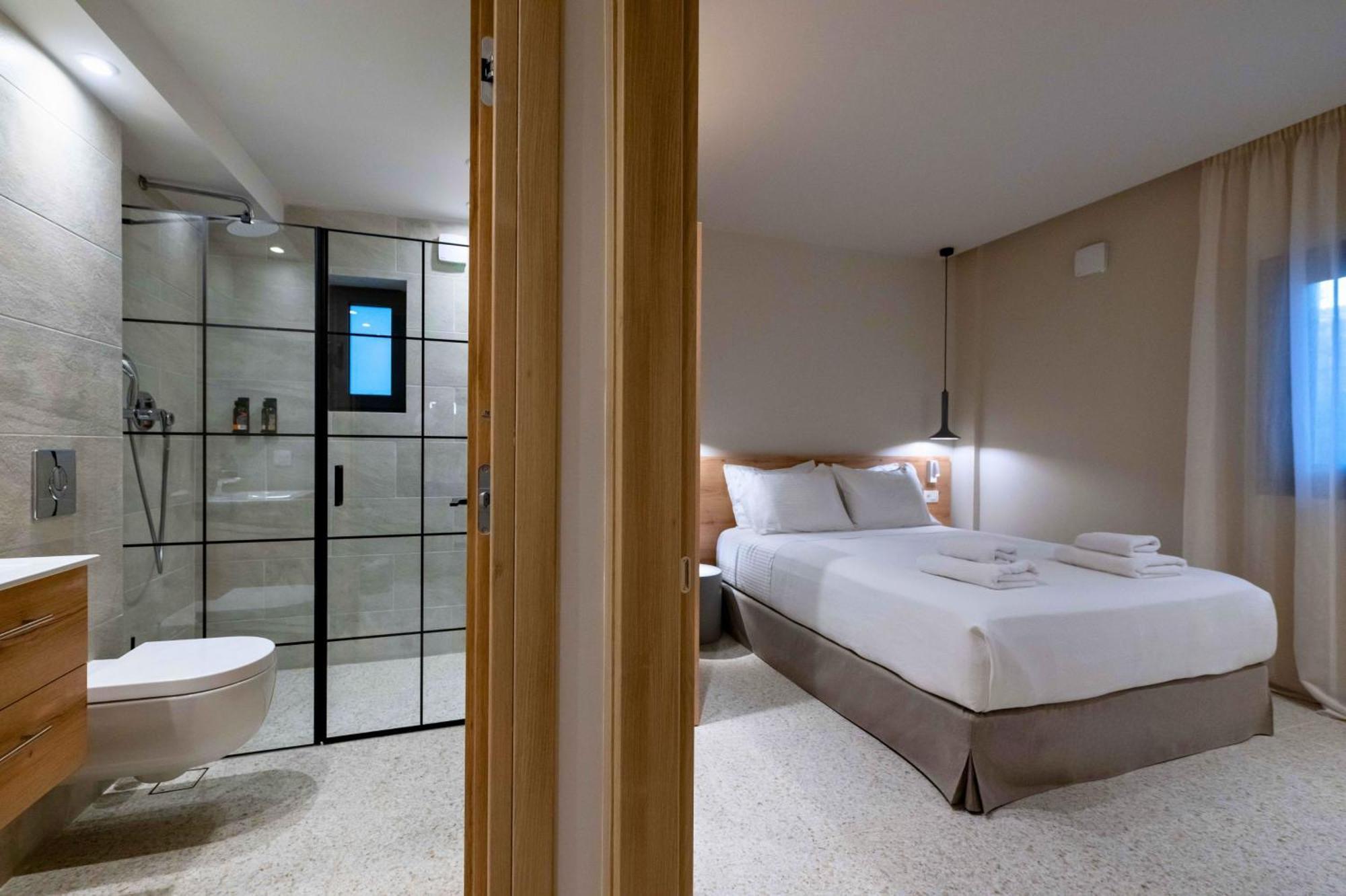 Asklipiou Cube - Kalamata Mediterranean Suites Zewnętrze zdjęcie